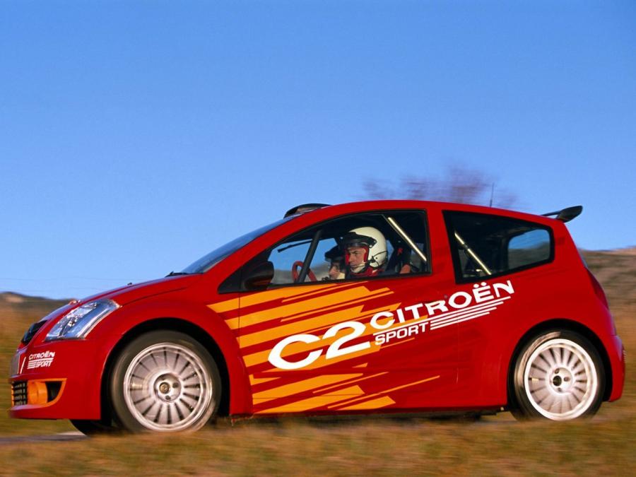  Citroen C2 Sport Concept 2003 года  (фото 4 из 45)